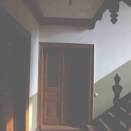 Апартаменты Gruenderzeitwohnung Zentrumsnah Mit Messeanbindung *