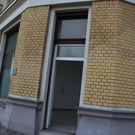 Gruenderzeitwohnung Zentrumsnah Mit Messeanbindung * Лейпциг