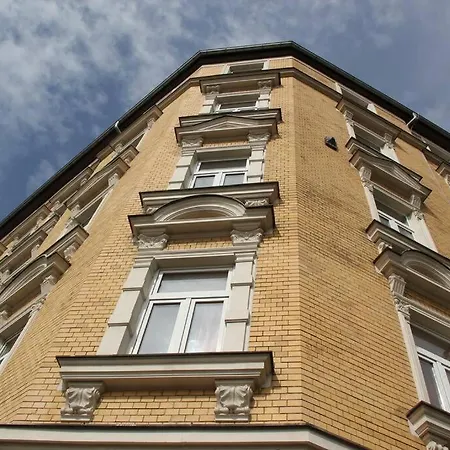 Апартаменты Gruenderzeitwohnung Zentrumsnah Mit Messeanbindung