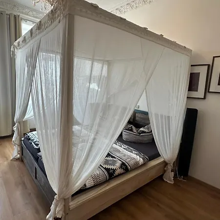 Kaiserzeit Im Himmelbett - City, Messe & Zoo, Apartamento Leipzig