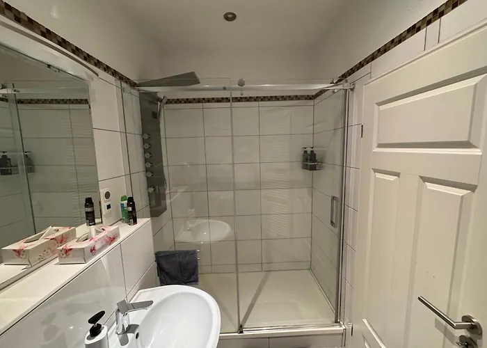 Apartament Kaiserzeit Im Himmelbett - City, Messe & Zoo,