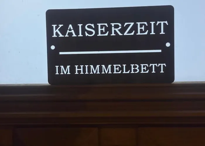 Apartament Kaiserzeit Im Himmelbett - City, Messe & Zoo, Lipsk