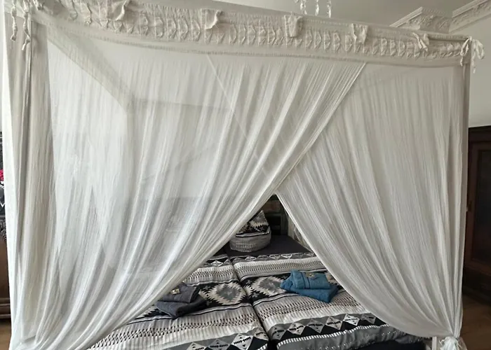 公寓 Kaiserzeit Im Himmelbett - City, Messe & Zoo,