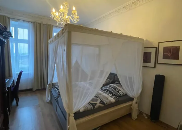 公寓 Kaiserzeit Im Himmelbett - City, Messe & Zoo,